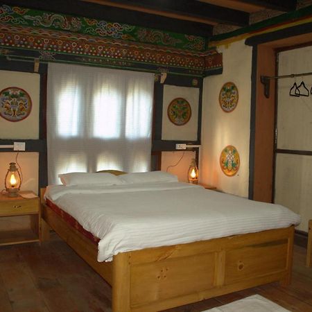 Ama'S Village Lodge Paro Exterior photo